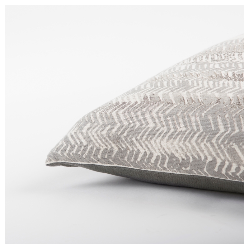 Rizzy Home Chevron 20