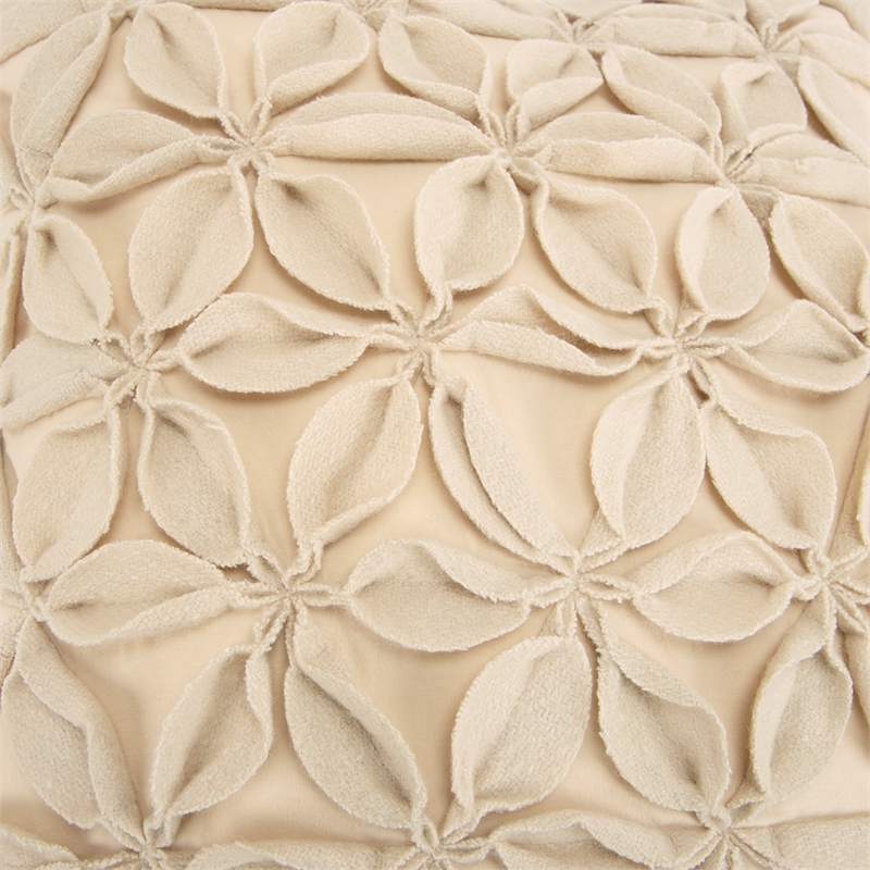 Rizzy Home Botanical Petals 18