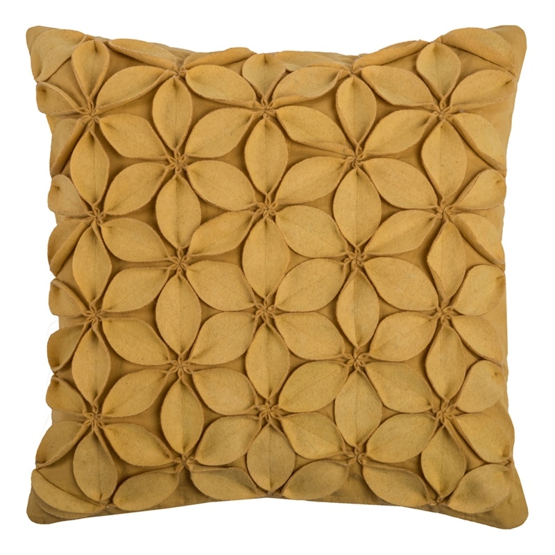 Rizzy Home Botanical Petals 18