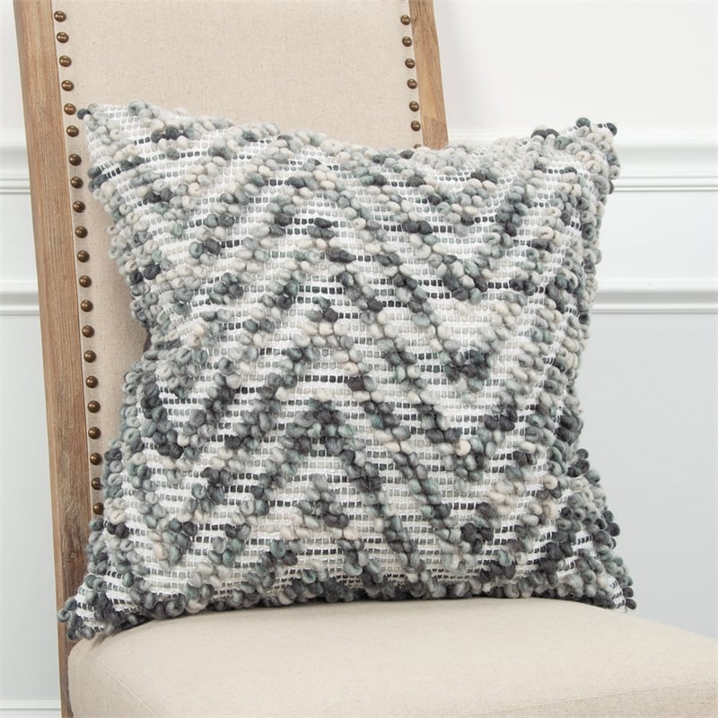 Rizzy Home Chevron 20