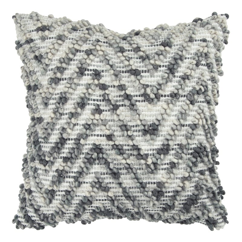 Rizzy Home Chevron 20