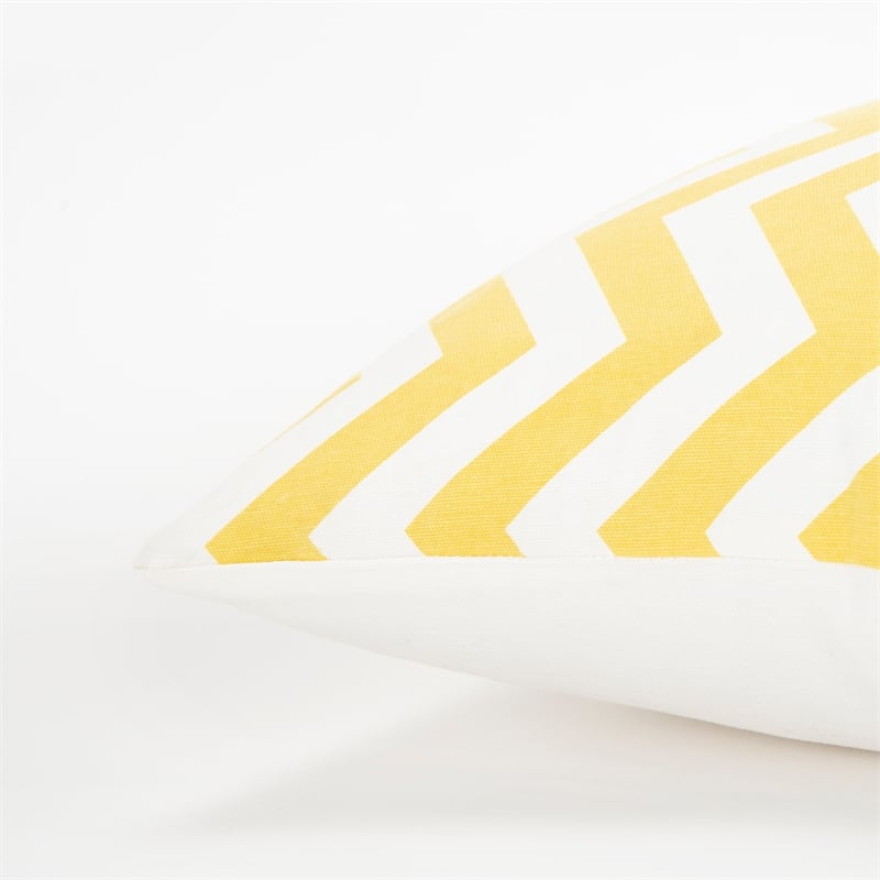 Rizzy Home Chevron 18