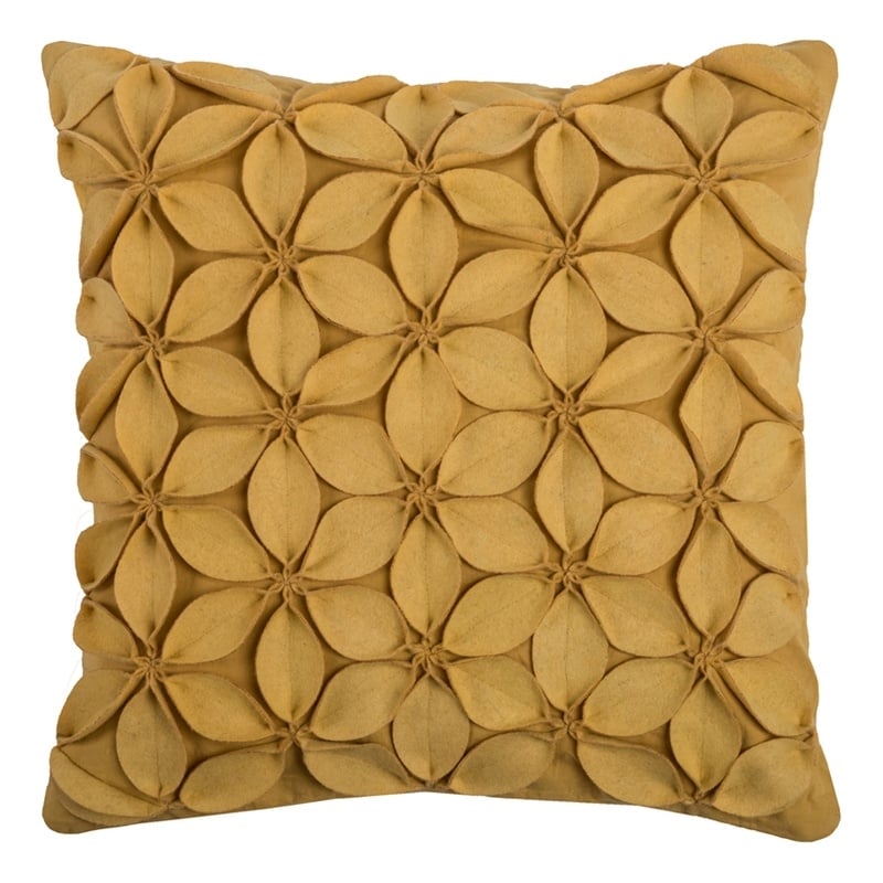 Rizzy Home Botanical Petals 18