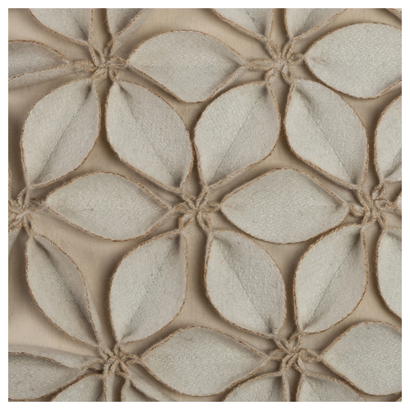 Rizzy Home Botanical Petals 18