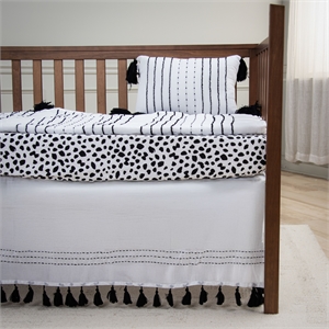 Rizzy Home Rowan 38&quot X 50&quot White/Black Striped Cotton/Polyester Toddler Quilt