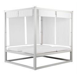 Outdoor Daybeds