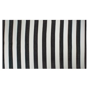 dii 4x6' modern style plastic stripe outdoor rug in black/white