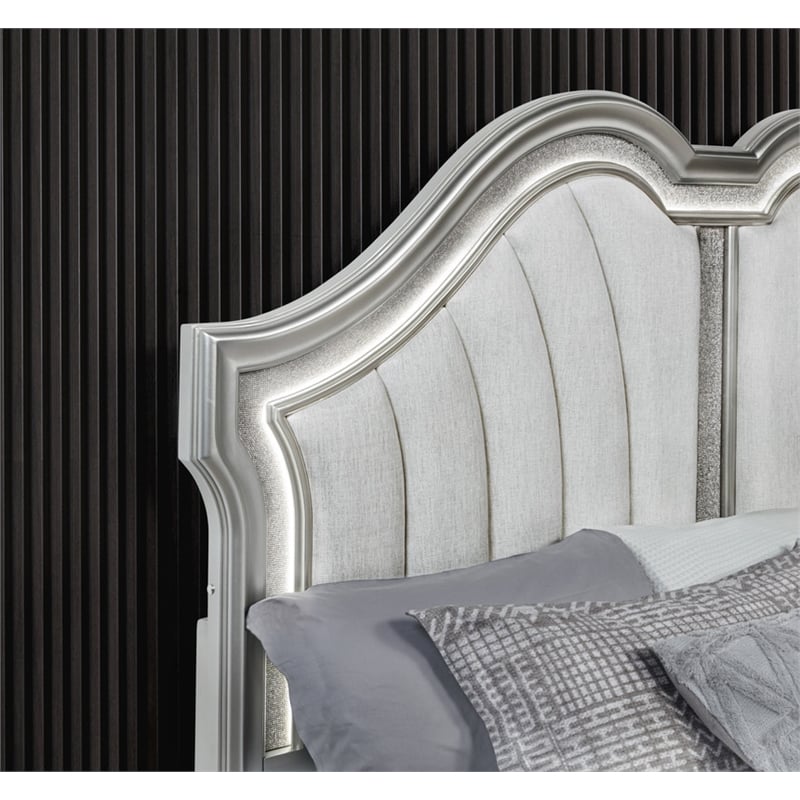 Best Quality Furniture Silver Embossed Wood Bedroom Set with Queen Panel Bed