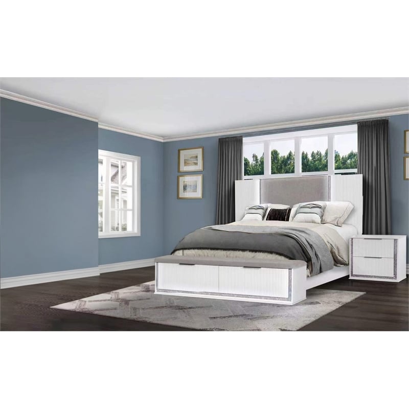 Best Quality Furniture White Wood Queen Platform Bed with LED Lights and Storage
