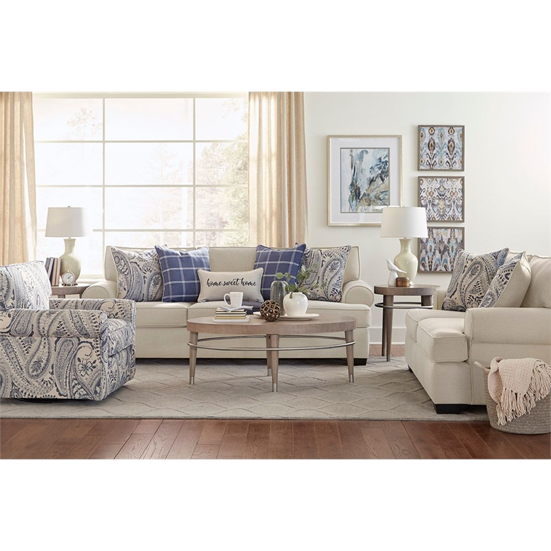 Southampton Loveseat with Accent Pillows in Cream