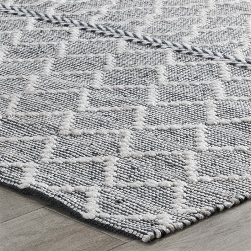 Afuera Living Lattice Polyester Fabric Accent Rug in Gray/Ivory 60 x 96