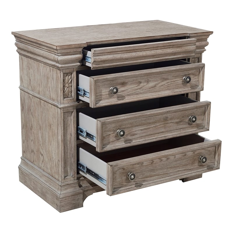 Pulaski Kingsbury 4 Drawer Bachelor Chest in French Gray