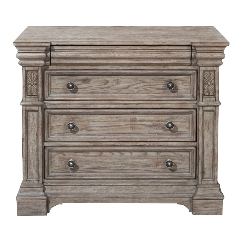 Pulaski Kingsbury 4 Drawer Bachelor Chest in French Gray