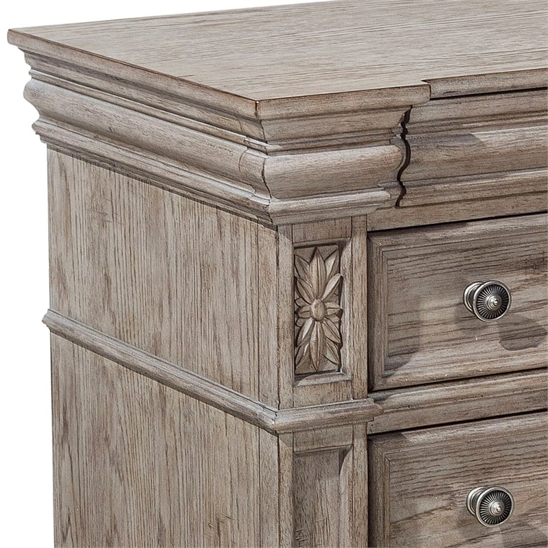 Pulaski Kingsbury 4 Drawer Bachelor Chest in French Gray