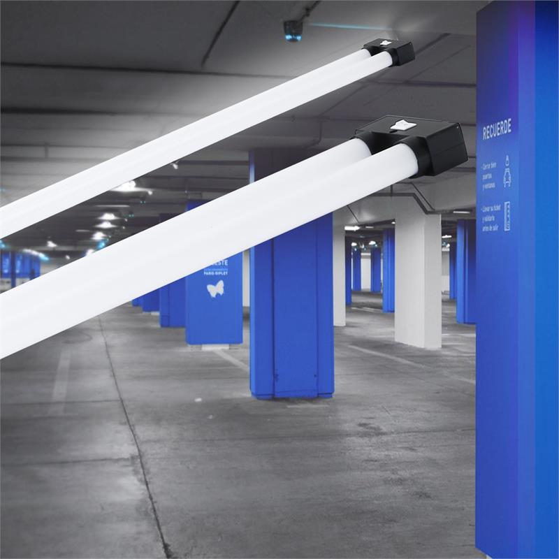 4FT 40-watt Integrated LED Linkable Shop Light 4 Pack