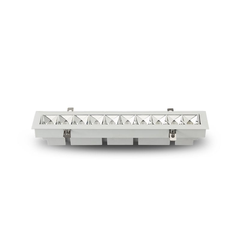 VONN Adjustable ETL Commercial Grade LED Recessed Downlight w/ Trim in White