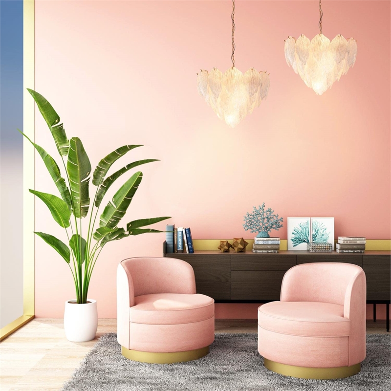 Lucas McKearn Acanthus 7-light Textured Glass Chandelier in Aged Brass