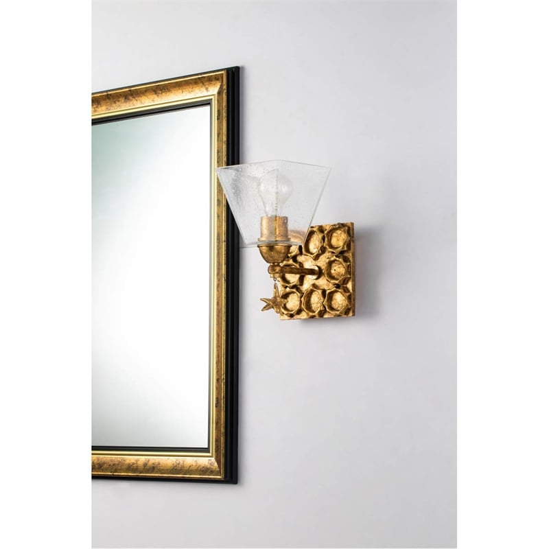 Lucas McKearn Star 1-light Transitional Metal Bath Vanity Light in Gold Leaf