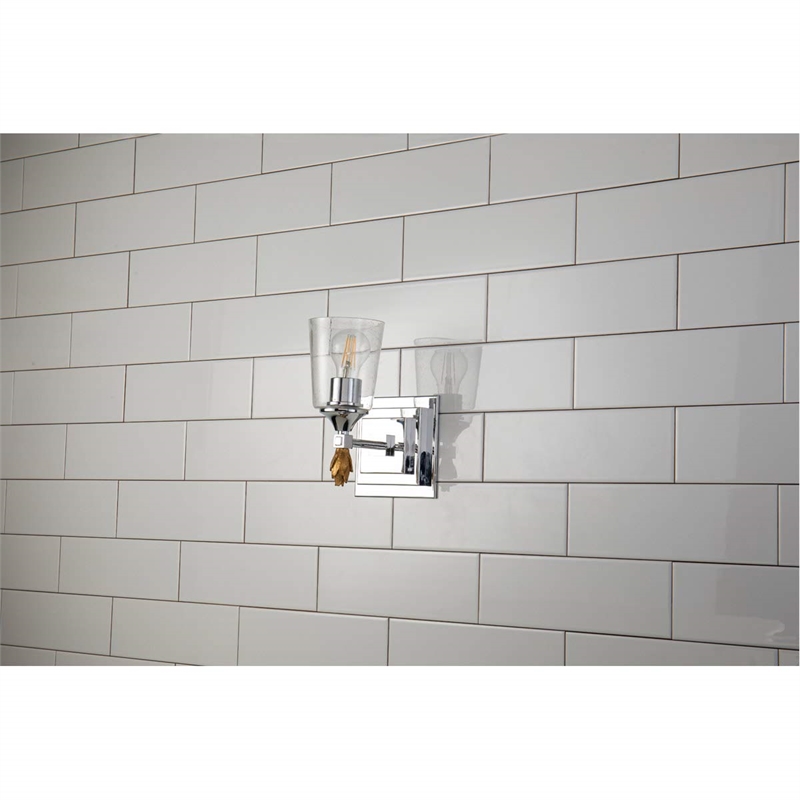 Lucas McKearn Vetiver 1-light Gold Flame-shaped Bath Vanity Light in Chrome