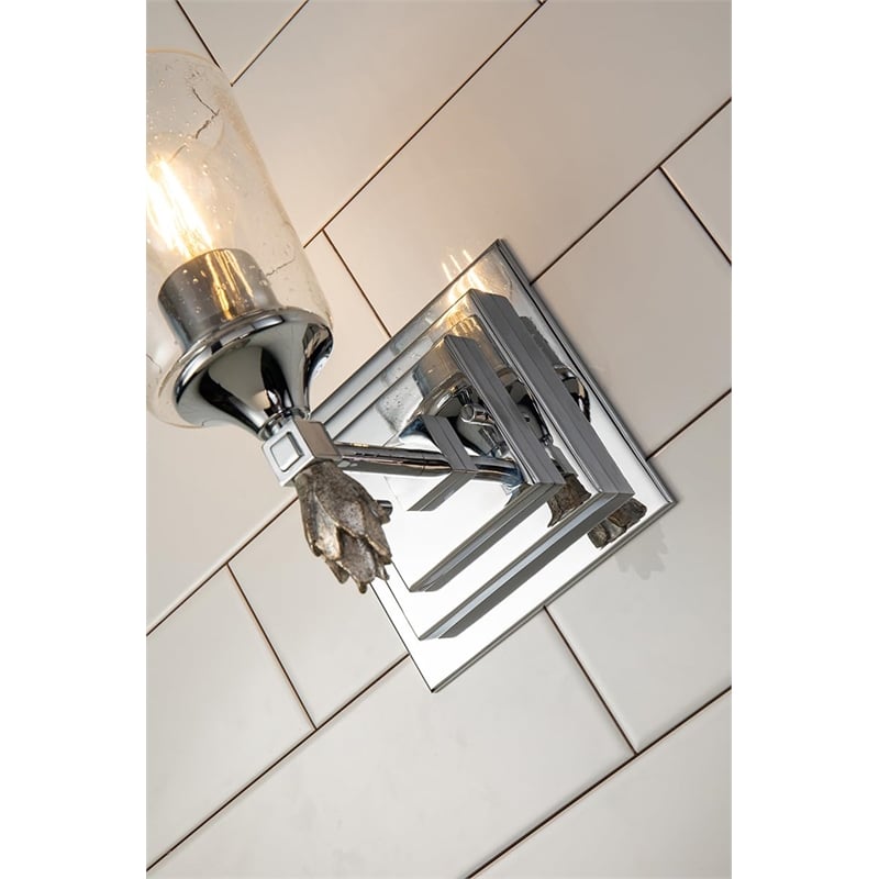 Lucas McKearn Vetiver 1-light Silver Flame-shaped Bath Vanity Light in Chrome