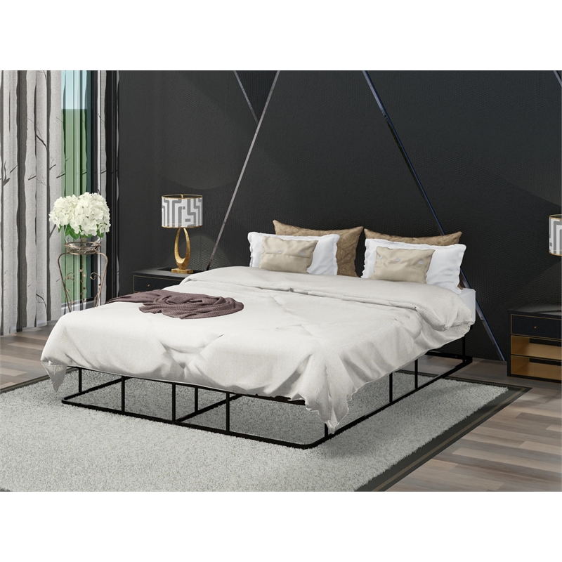 East West Furniture Dothan Traditional Metal Queen Bed Frame in Black