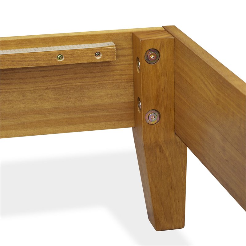 East West Furniture Navarro Traditional Engineered Wood Full Bed in Oak