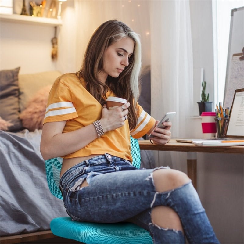 Costway Sponge Adjustable Height Low-Back Armless Computer Desk Chair in Blue