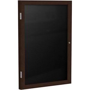 Ghent's Vinyl 36&quot x 30&quot 1 Door Enclosed Flannel Letterboard in Black