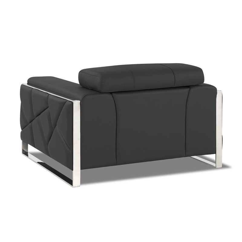 Titan Furnishings 18.5