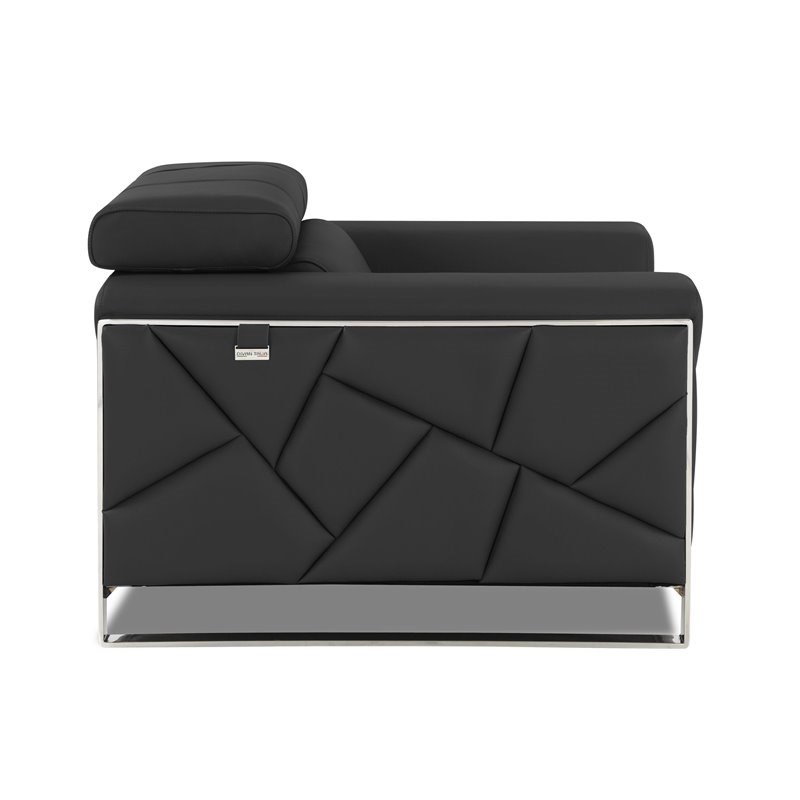 Titan Furnishings 18.5