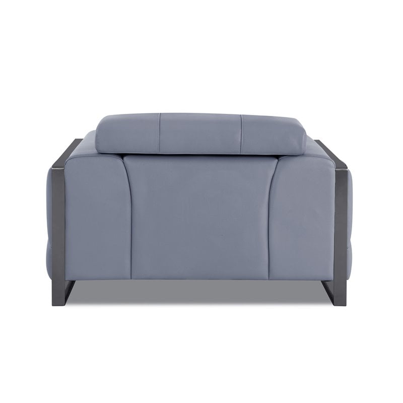 Titan Furnishings 18.5
