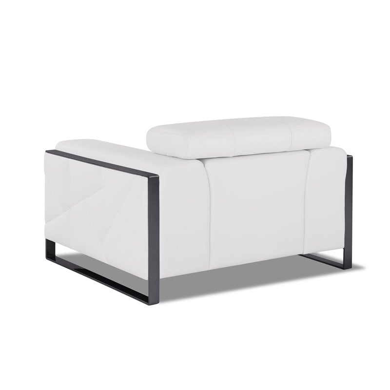 Titan Furnishings 18.5