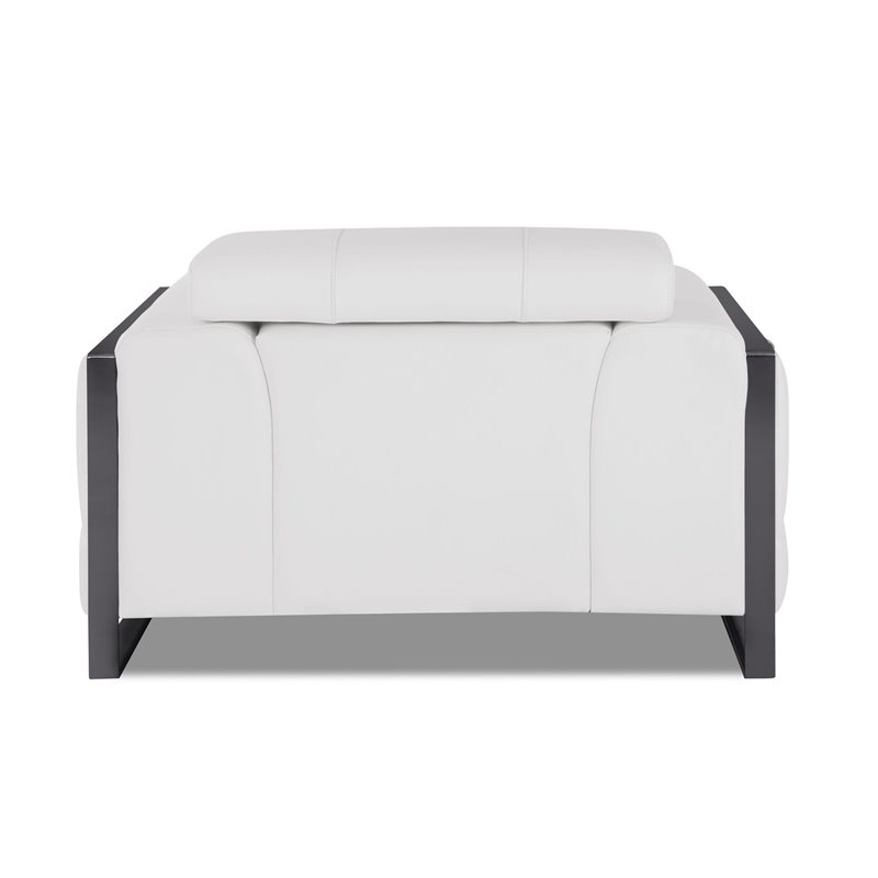 Titan Furnishings 18.5