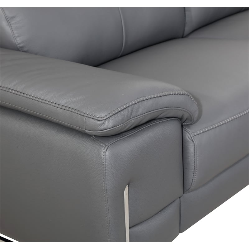 Titan Furnishings 71
