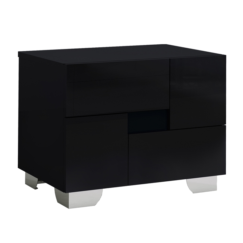 Titan Furnishings Waldorf 4-Piece Wood Eastern King Bedroom Set in Black