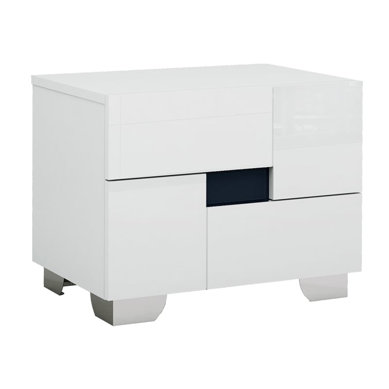 Titan Furnishings Waldorf 4-Piece Wood California King Bedroom Set in White