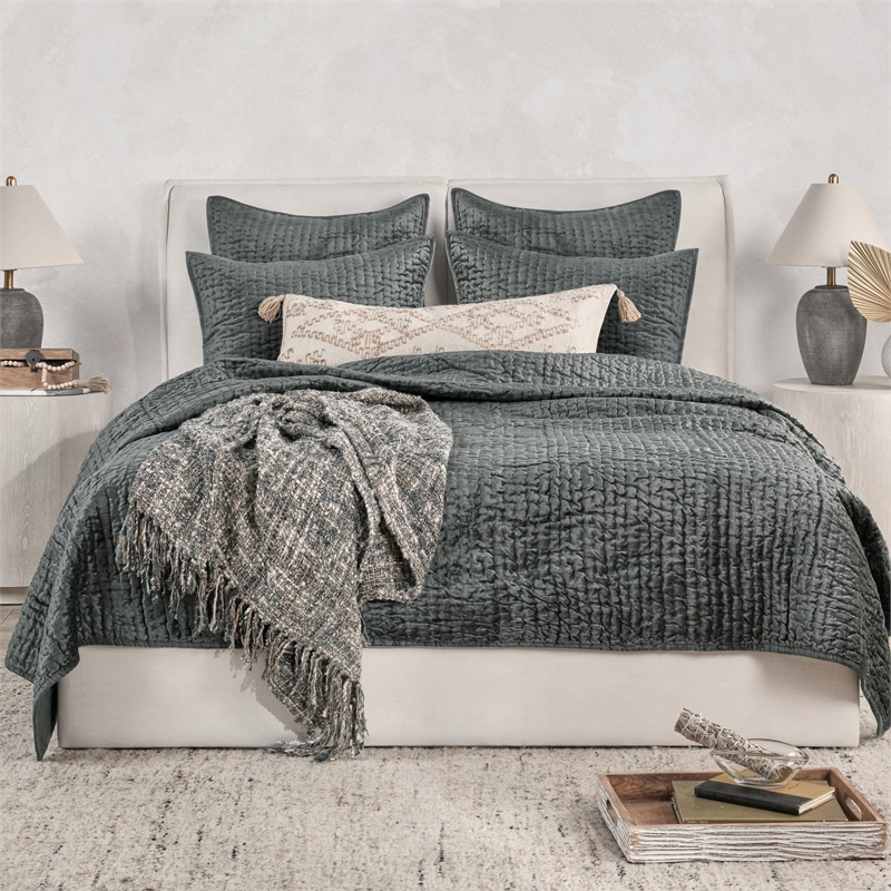 Kosas Home Dimitry 20x36