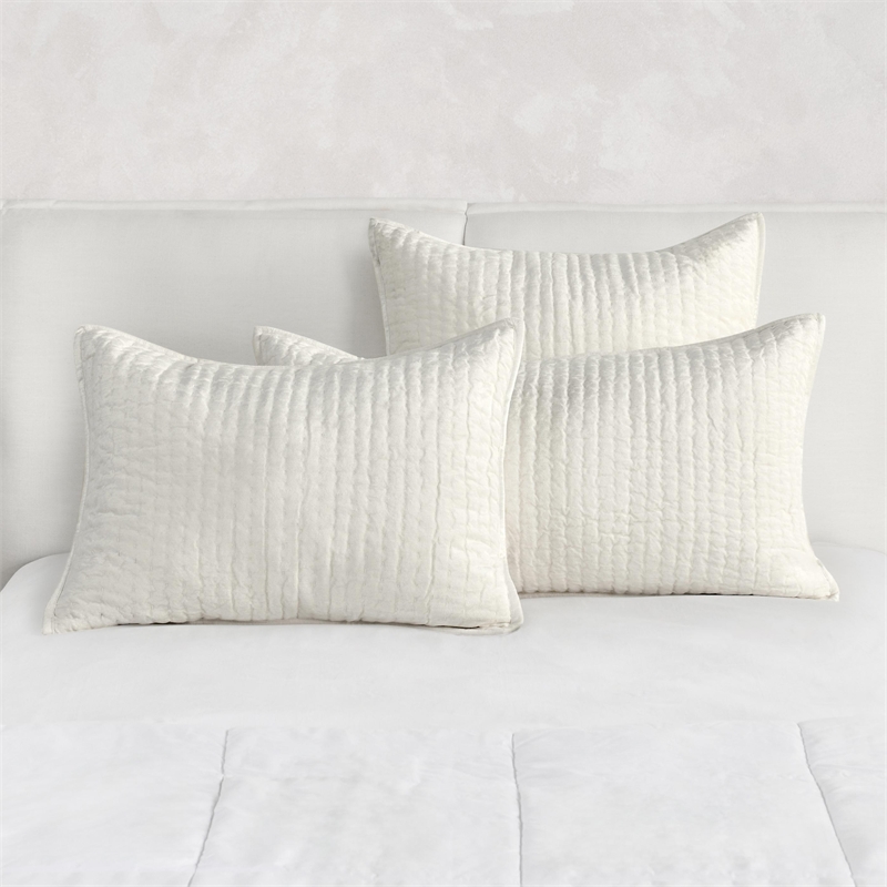 Kosas Home Dimitry 26x26