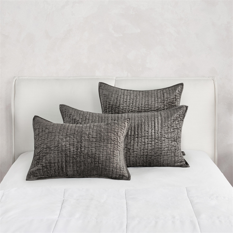 Kosas Home Dimitry 20x26