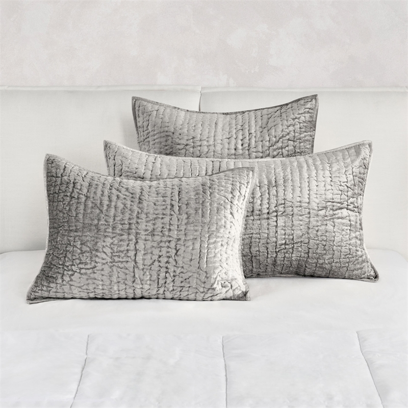 Kosas Home Dimitry 26x26