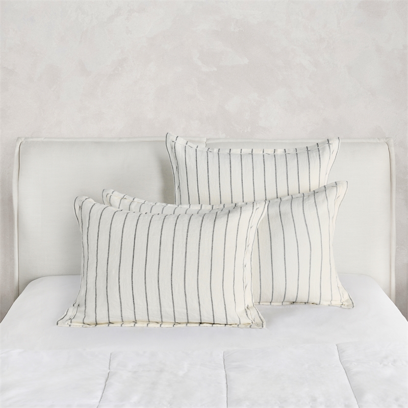 Kosas Home Kingston 20x26