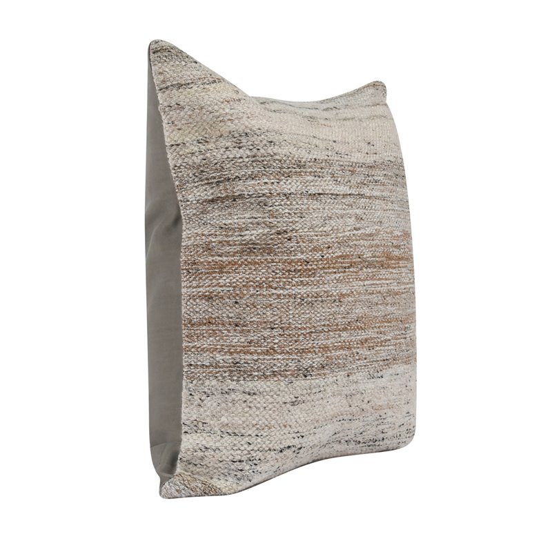 Kosas Home Nixie 22x22