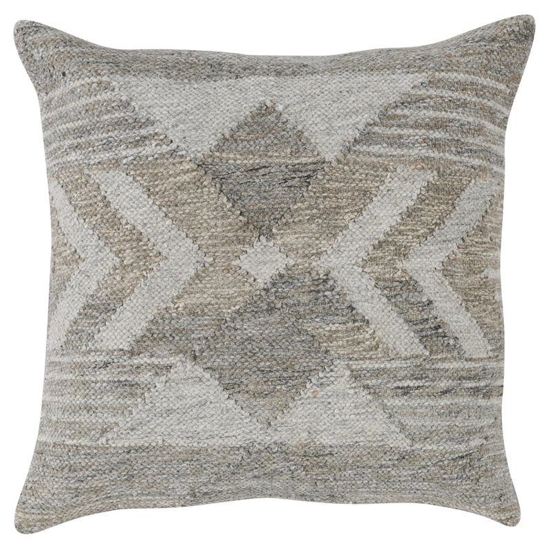 Kosas Home Nixie 22x22