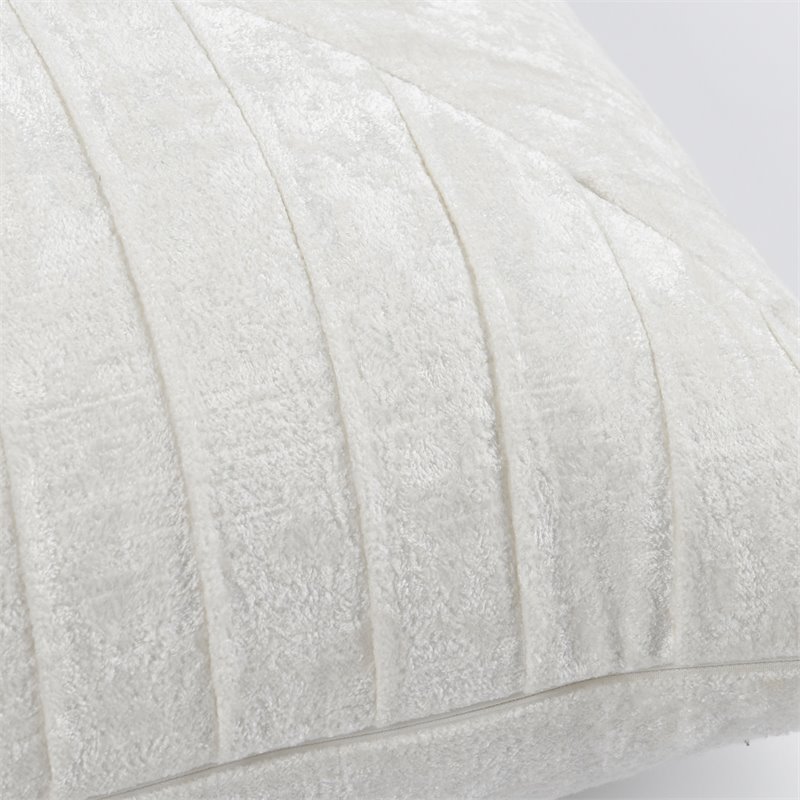 Kosas Home Laurant 14x26