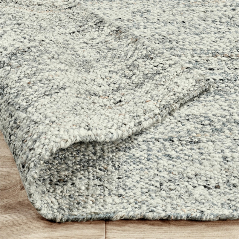 Oscoda 2.6'x8' Sustainable Handwoven Jute Blend Fog Gray Accent Rug