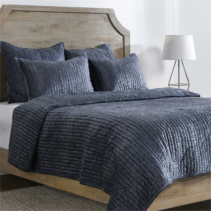 Classic Concepts Dimitry 3-Piece Velvet Fabric Queen Quilt Set in Morning Fog