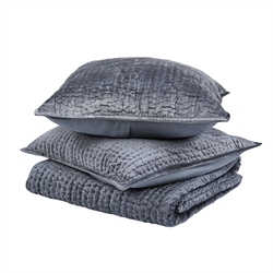 Quilt & Coverlet