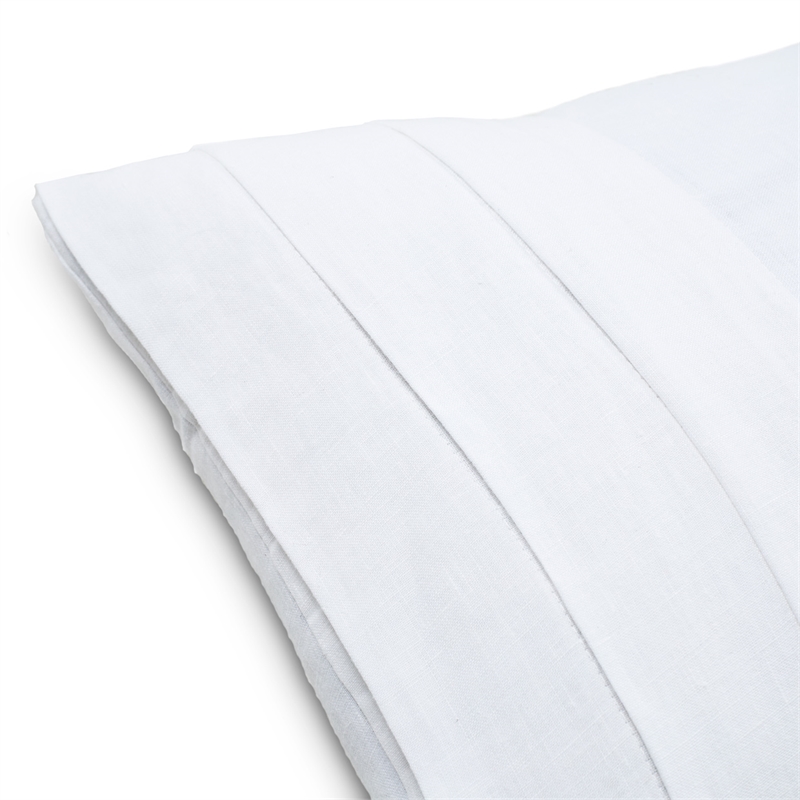 Michael Amini Addison 6-Piece Queen Linen Duvet Set in White