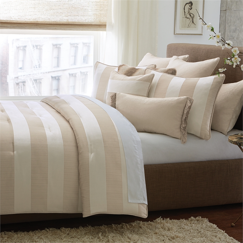 Michael Amini Amalfi 9-Piece Queen Comforter Set in Sand/Tan