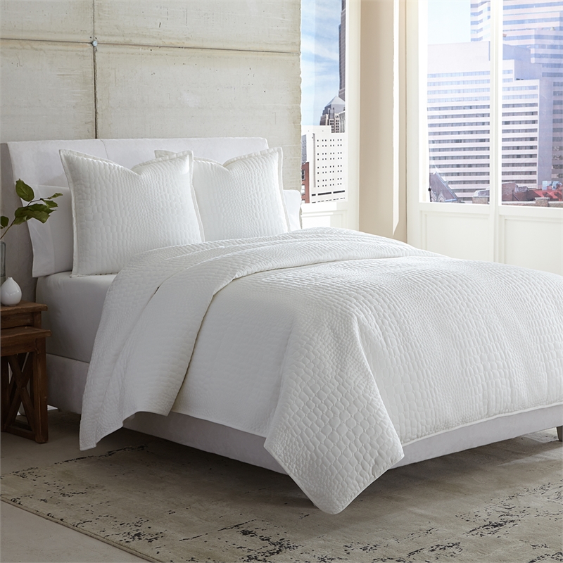 Michael Amini Ashworth 3-Piece Queen Cotton Duvet Set in White